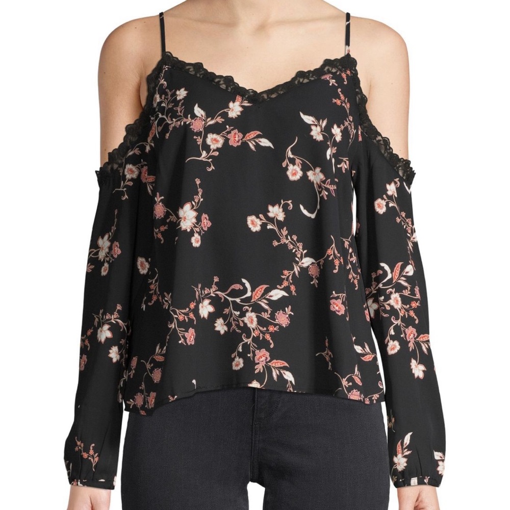 cupcakes and cashmere > cold shoulder floral top